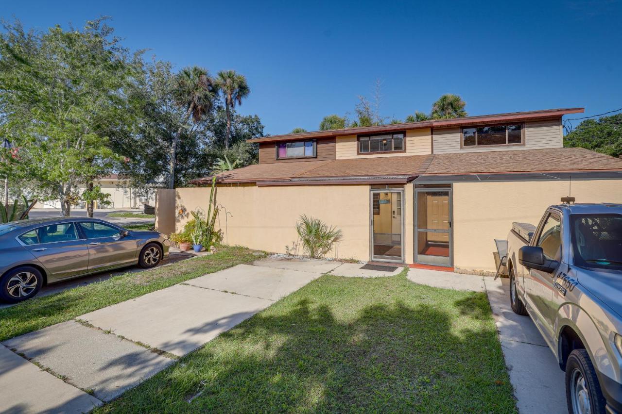 Breezy Cape Canaveral Townhome About 1 Mi To Beach! エクステリア 写真