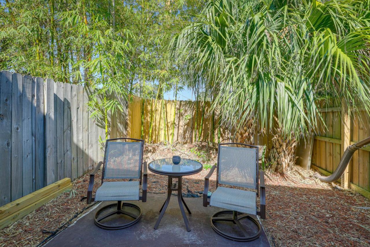 Breezy Cape Canaveral Townhome About 1 Mi To Beach! エクステリア 写真